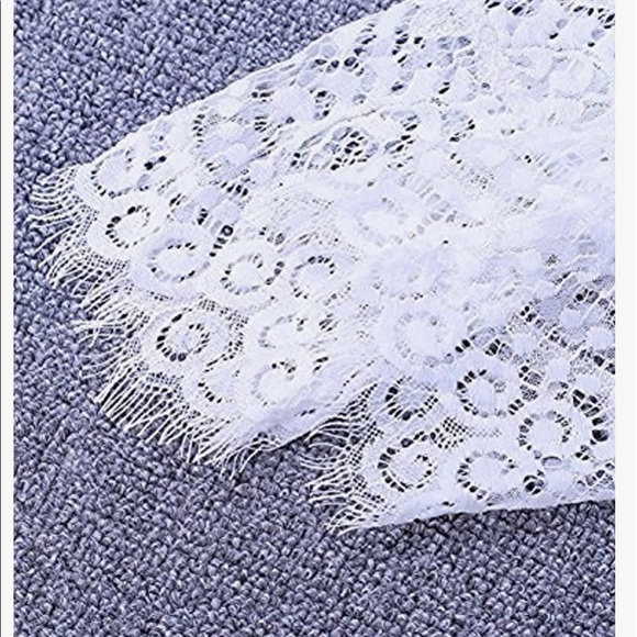 BodyCon lace white wedding gown NEVER WORN - STILL IN BAG - Picture 4 of 4